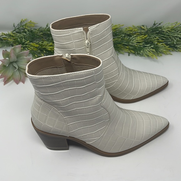 Aqua College Quiana Waterproof Booties Size 8 - Picture 6 of 11